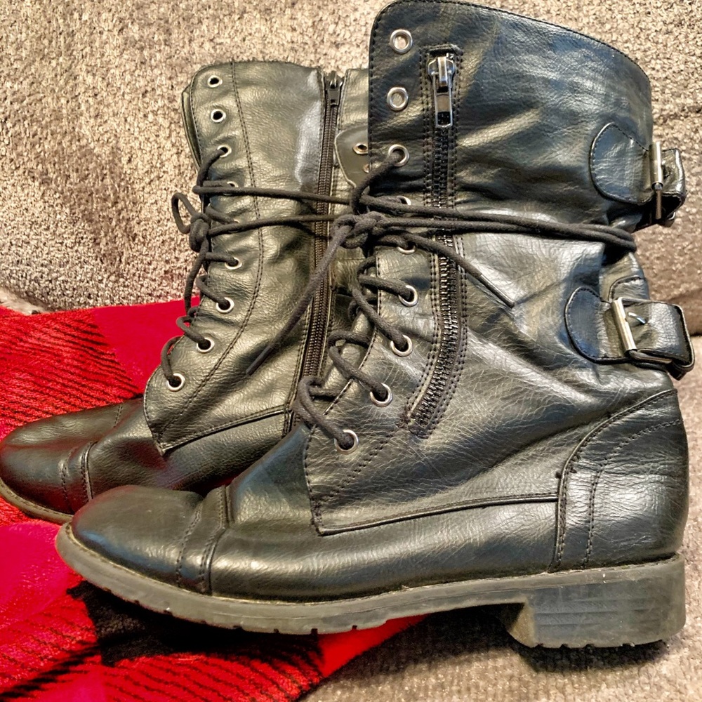 Combat Boots ✨